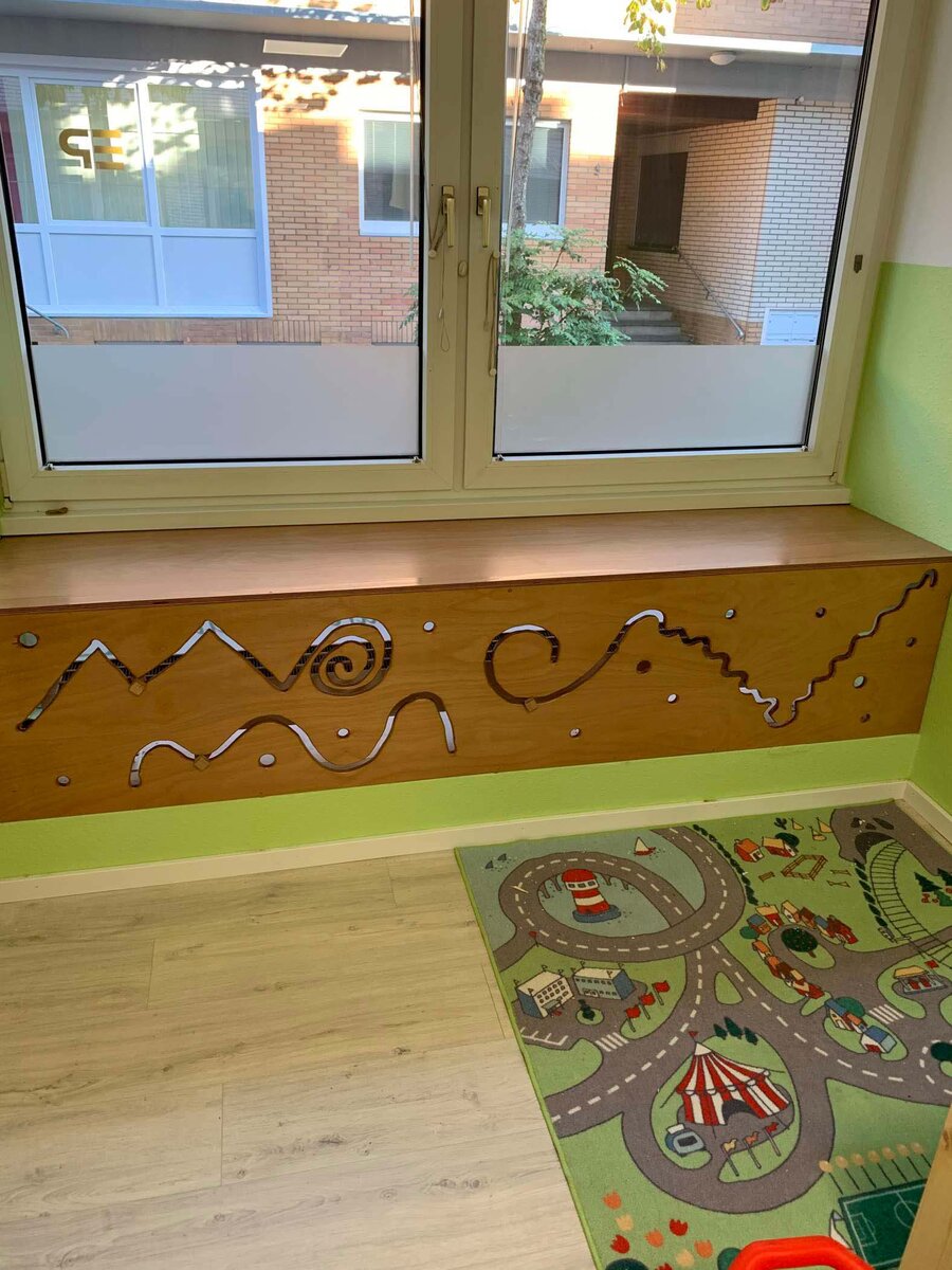 Fensterbank gestaltet von JV-Montagen